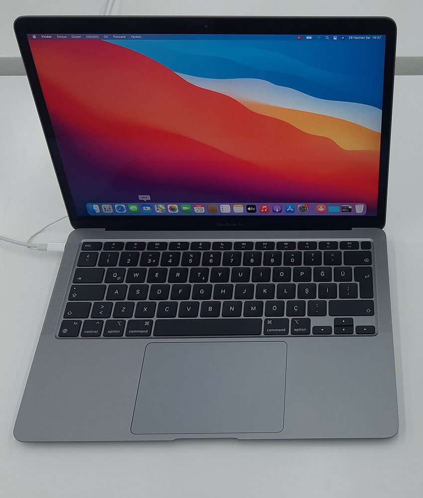 MacBook Air M1 2020